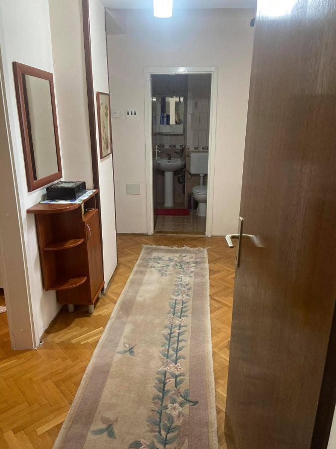 Family Apartment Ivanovic Skopje Ngoại thất bức ảnh