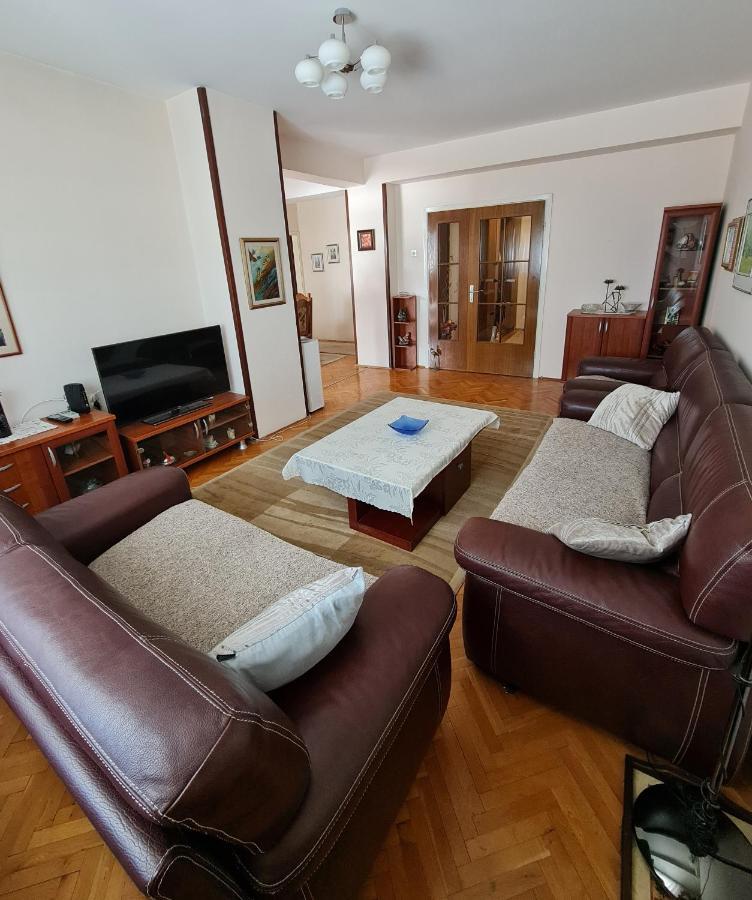 Family Apartment Ivanovic Skopje Ngoại thất bức ảnh